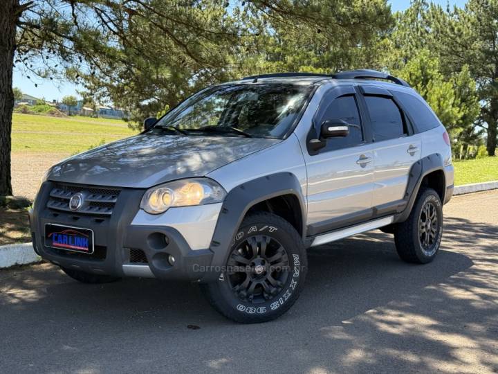 FIAT - PALIO - 2008/2009 - Bege - R$ 36.900,00