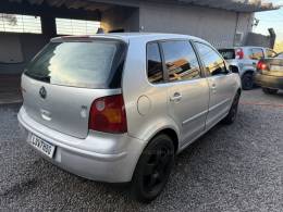 VOLKSWAGEN - POLO - 2002/2003 - Prata - R$ 12.900,00