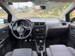 VOLKSWAGEN - CROSSFOX - 2011/2012 - Branca - R$ 44.900,00