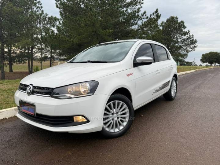 VOLKSWAGEN - GOL - 2015/2016 - Branca - R$ 41.900,00