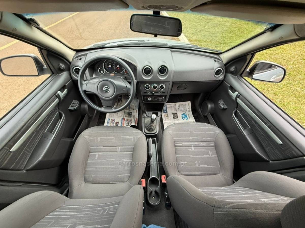 CHEVROLET - PRISMA - 2007/2008 - Prata - R$ 26.900,00