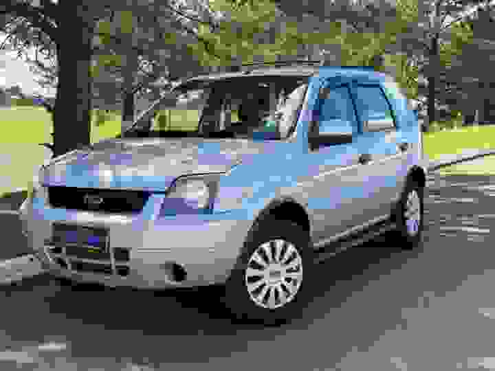 FORD - ECOSPORT - 2003/2004 - Prata - R$ 27.900,00