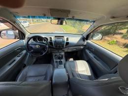 TOYOTA - HILUX - 2006/2007 - Preta - R$ 99.900,00