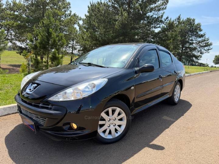 PEUGEOT - 207 - 2011/2011 - Preta - R$ 24.900,00