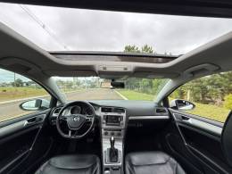 VOLKSWAGEN - GOLF - 2013/2014 - Branca - R$ 77.900,00