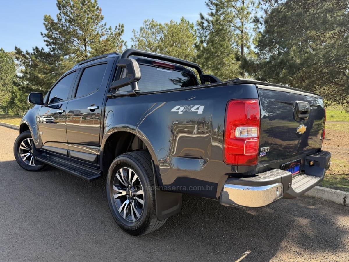 CHEVROLET - S10 - 2019/2020 - Azul - R$ 149.900,00