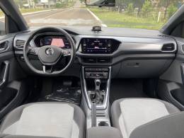 VOLKSWAGEN - T-CROSS - 2020/2020 - Prata - R$ 99.900,00