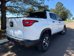 FIAT - TORO - 2016/2017 - Branca - R$ 89.900,00