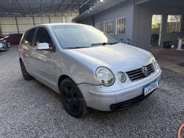 VOLKSWAGEN - POLO - 2002/2003 - Prata - R$ 12.900,00