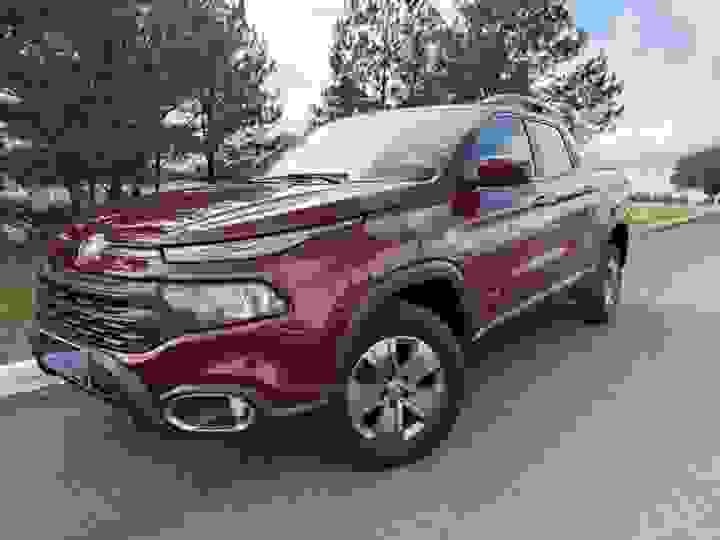 FIAT - TORO - 2019/2020 - Vermelha - R$ 95.900,00