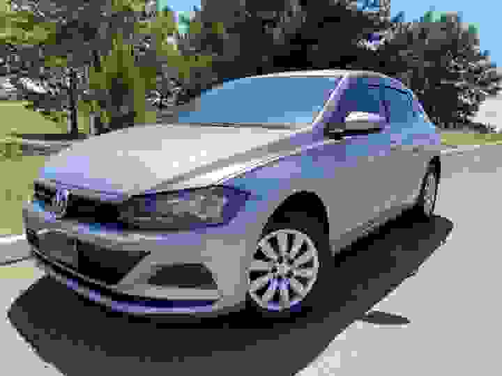 VOLKSWAGEN - POLO - 2019/2020 - Prata - R$ 69.900,00