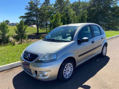 CITROËN - C3 - 2010/2011 - Prata - R$ 25.900,00