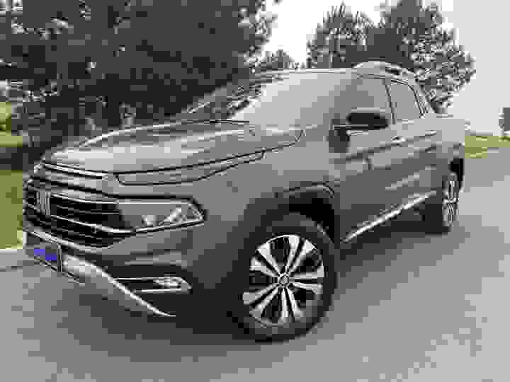 FIAT - TORO - 2023/2023 - Cinza - R$ 146.900,00