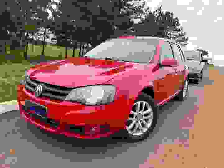VOLKSWAGEN - GOLF - 2008/2009 - Vermelha - R$ 44.900,00