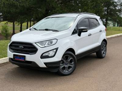 FORD - ECOSPORT - 2017/2018 - Branca - R$ 72.900,00