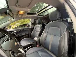 CHEVROLET - TRACKER - 2022/2023 - Branca - R$ 112.900,00