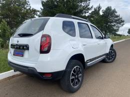 RENAULT - DUSTER - 2015/2016 - Branca - R$ 62.900,00