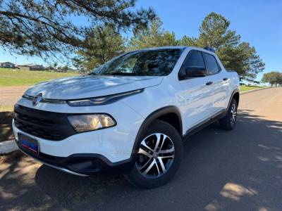 FIAT - TORO - 2016/2017 - Branca - R$ 89.900,00