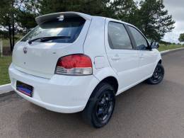 FIAT - PALIO - 2010/2011 - Branca - R$ 31.900,00