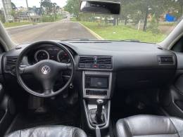 VOLKSWAGEN - GOLF - 2006/2006 - Branca - R$ 37.900,00