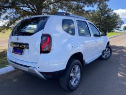 RENAULT - DUSTER - 2017/2017 - Branca - R$ 67.900,00