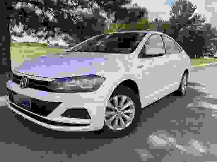 VOLKSWAGEN - VIRTUS - 2018/2019 - Branca - R$ 72.900,00