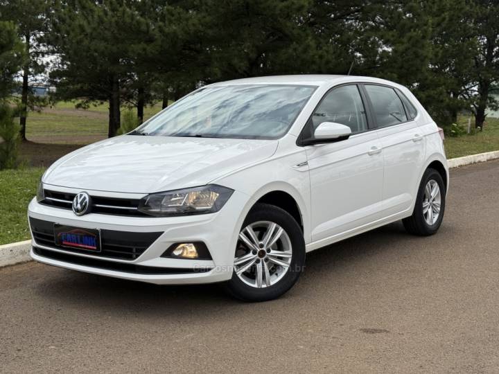VOLKSWAGEN - POLO - 2018/2019 - Branca - R$ 75.900,00