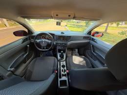 VOLKSWAGEN - POLO - 2017/2018 - Vermelha - R$ 65.900,00