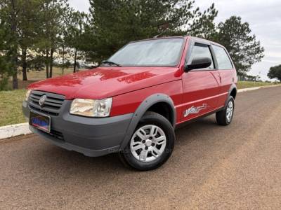FIAT - UNO - 2012/2013 - Vermelha - R$ 29.900,00