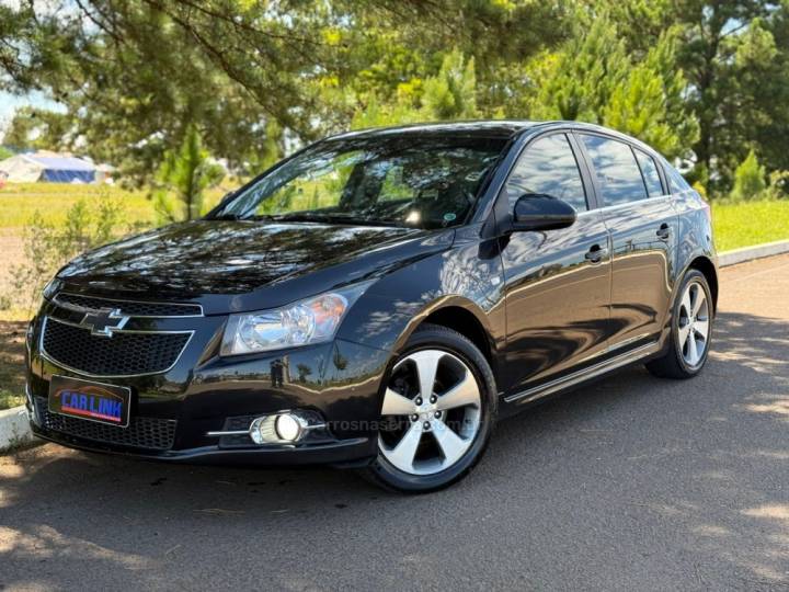 CHEVROLET - CRUZE - 2014/2014 - Preta - R$ 62.900,00