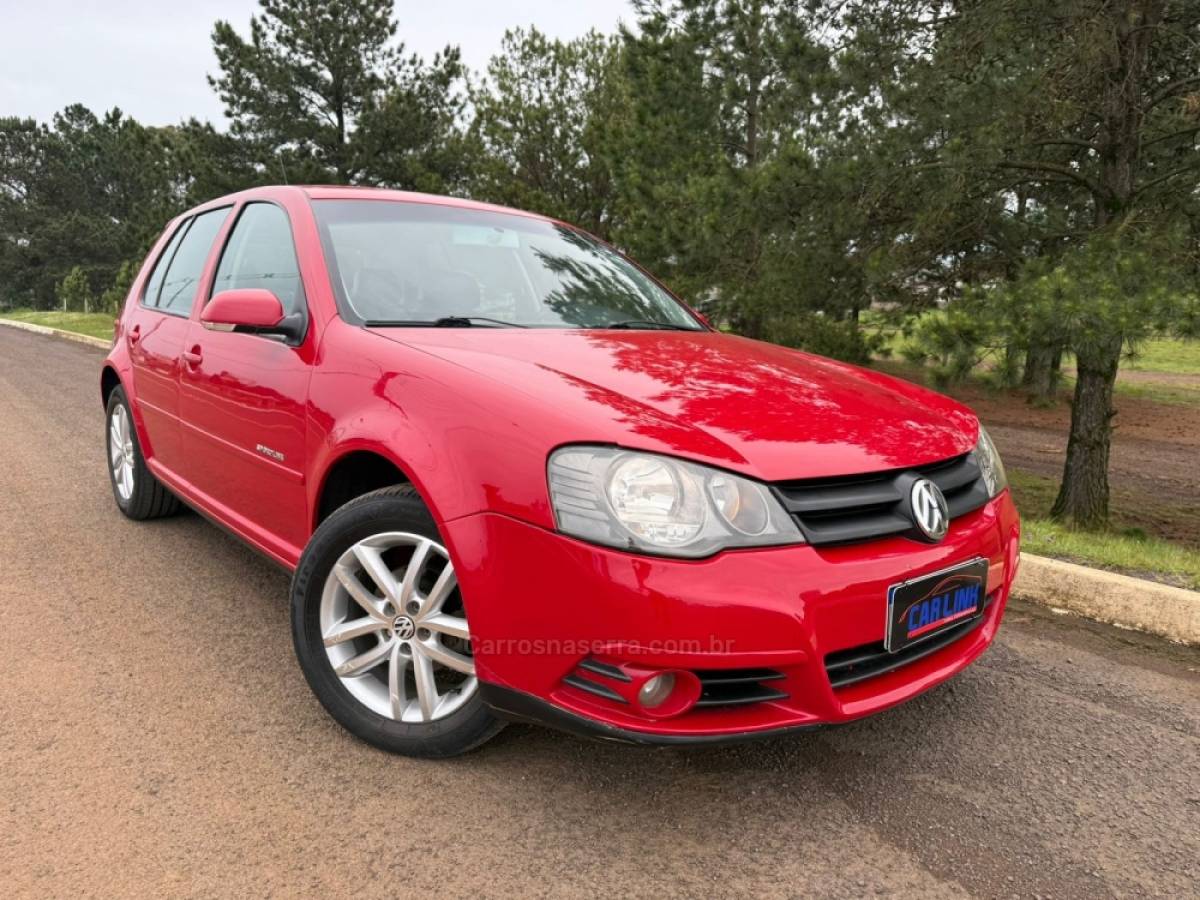 VOLKSWAGEN - GOLF - 2008/2009 - Vermelha - R$ 44.900,00