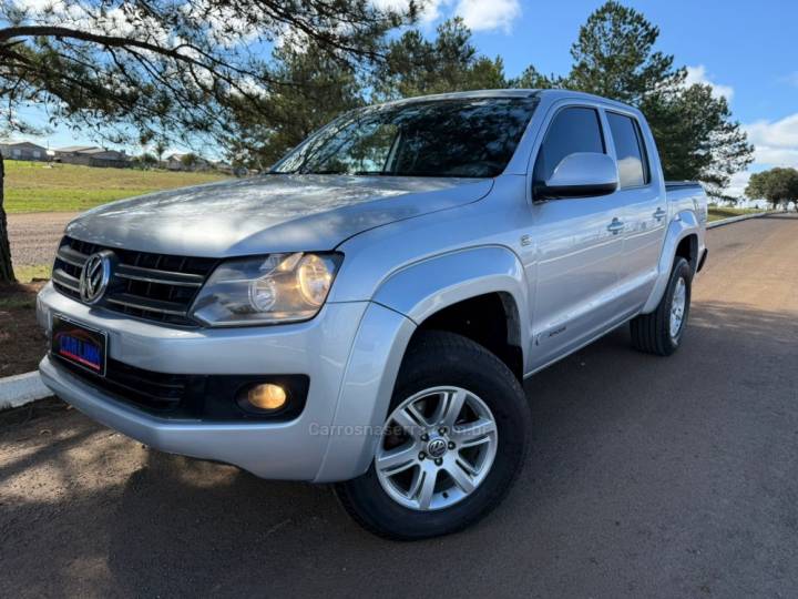 VOLKSWAGEN - AMAROK - 2012/2013 - Cinza - R$ 89.900,00