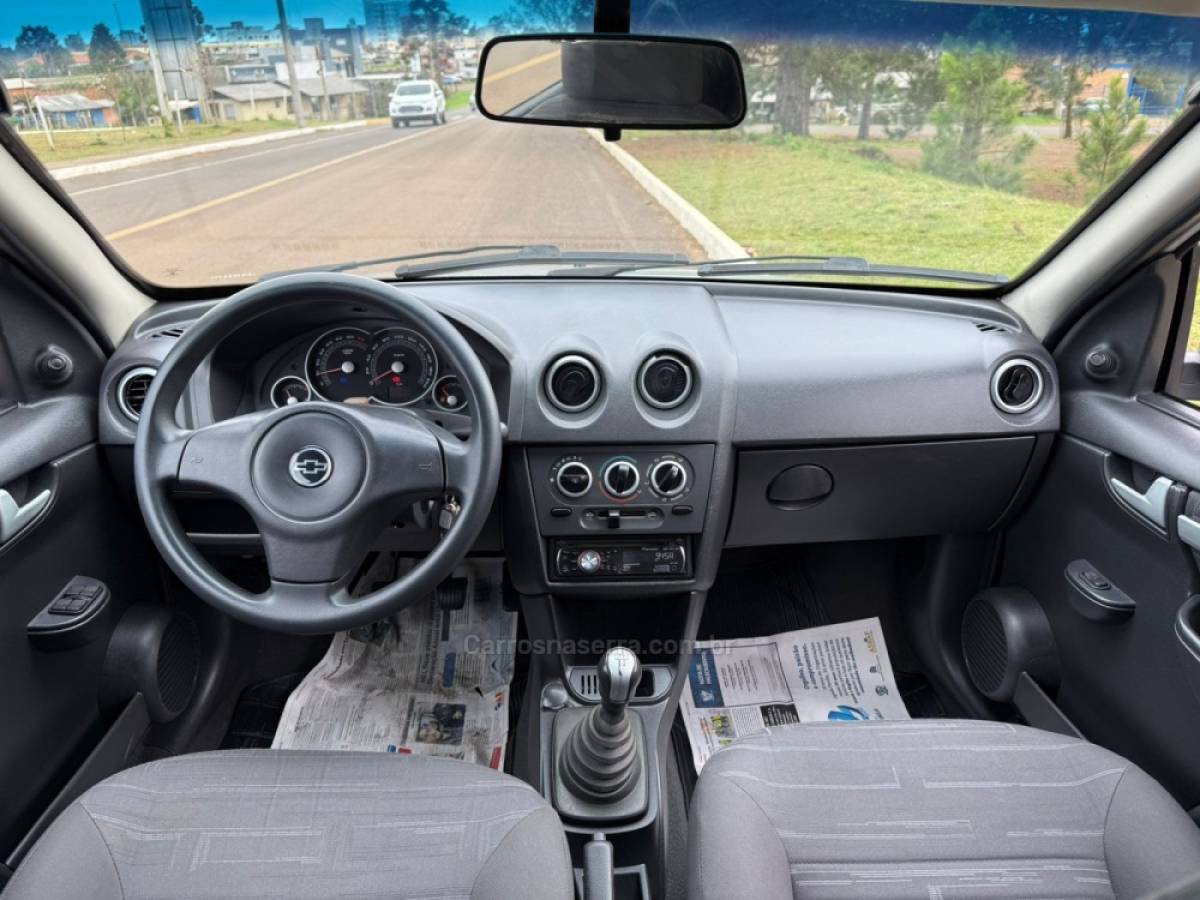 CHEVROLET - PRISMA - 2007/2008 - Prata - R$ 26.900,00